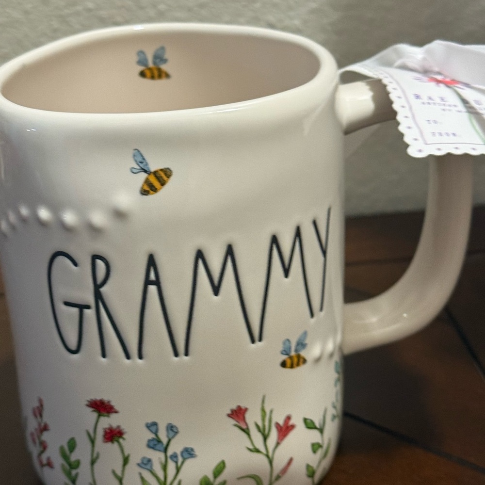 Rae Dunn White Ceramic Mug with Floral & Bee 🐝 Pattern- GRAMMY- NWT - Picture 3 of 8